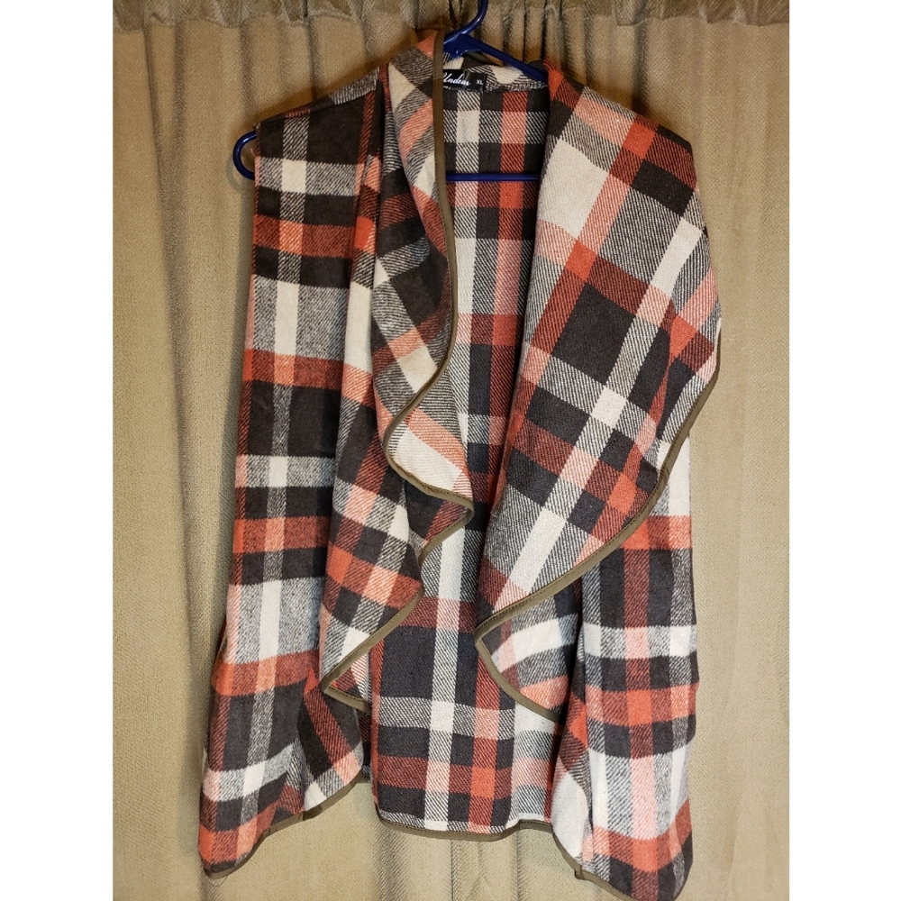 Short sleeve veat cardigan